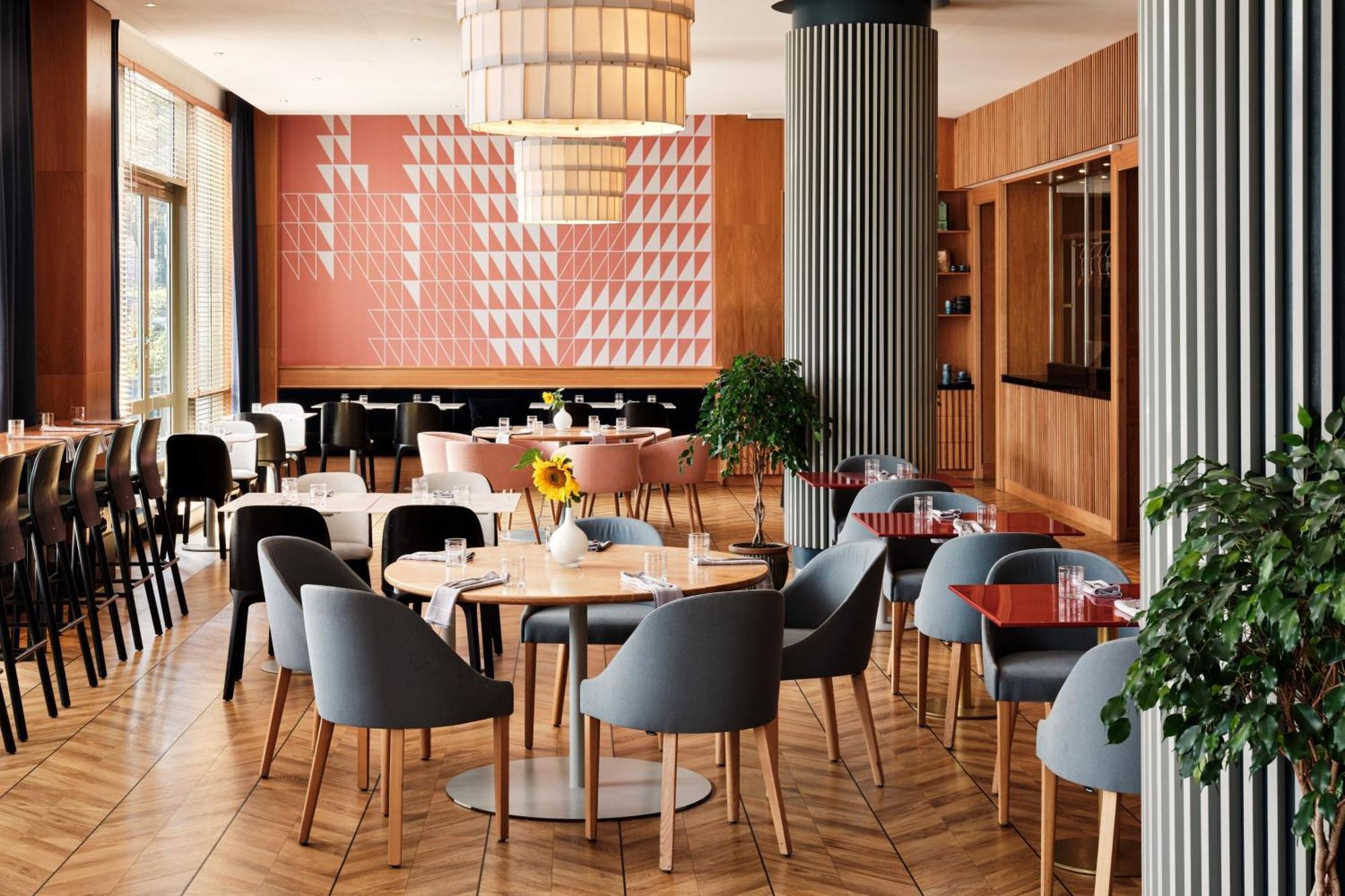 Sheraton Poznan Hotel Exterior foto Restaurant