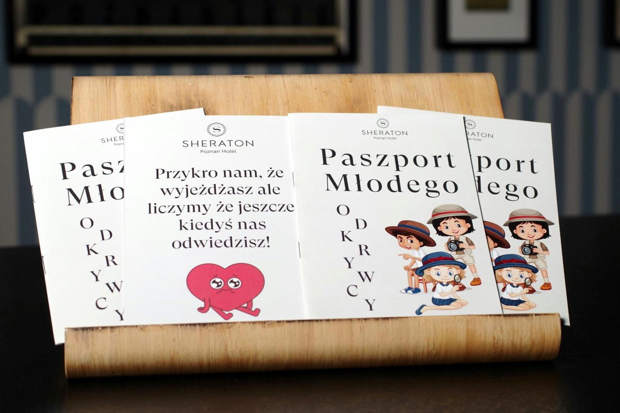 Sheraton Poznan Hotel Exterior foto Passport of a Young Citizen